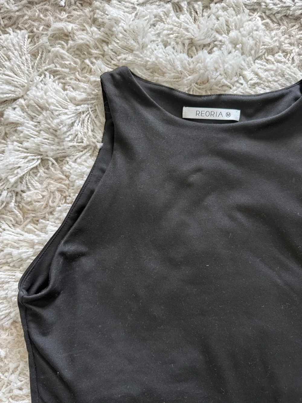 ReoRia Black High-Neck Seamless Sleeveless Tank Bodysuit - Picture 4 of 4